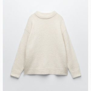 Zara soft knit sweater size small never worn